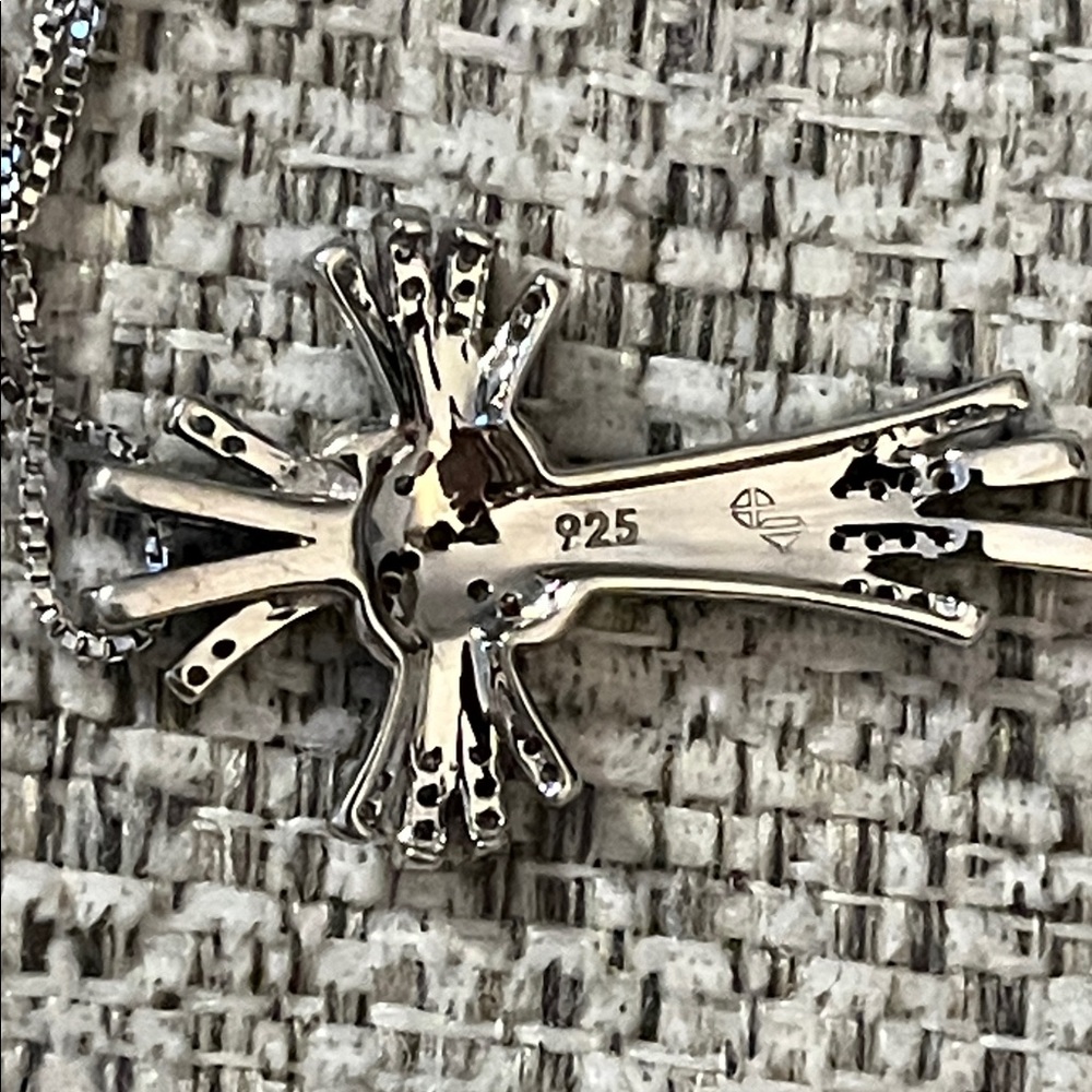 Sterling Silver and‎ Gold Cross Diamond Pendant Necklace - Picture 5 of 7